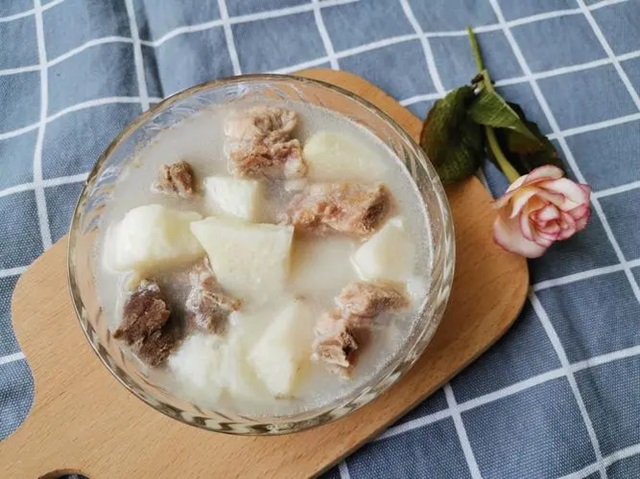 冬天多吃点山药,帮助健脾助消化,怎么吃?四种简单食疗方