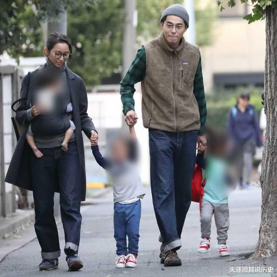 娱乐圈曝光:渣男明星怀孕期间背叛妻子,如今深山隐居开启后宫生活!