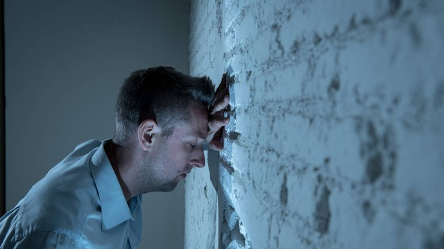 00后女孩怒怼领导后辞职，网友：这叫没规矩不是个性，却被人讽刺