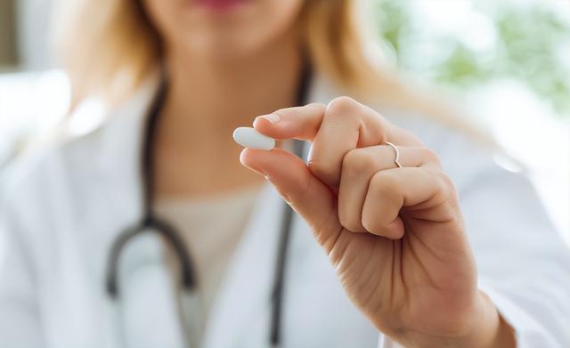 去痛片和布洛芬，哪个对人体的副作用更大？听听医生怎么说