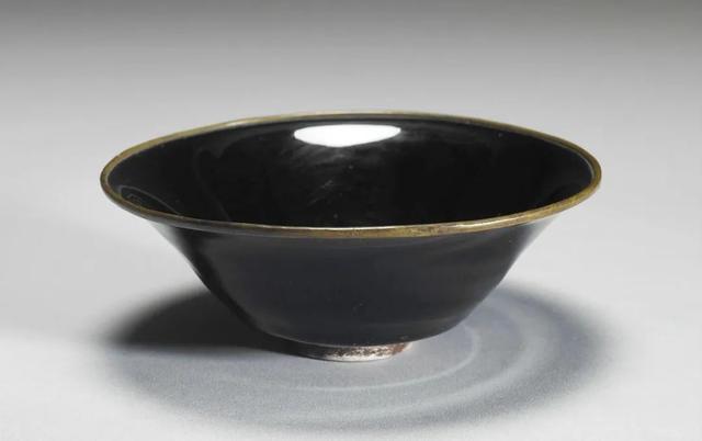 建盏|黑釉高古瓷在宋代有多受欢迎,审美在宋代不输青花瓷,44图详鉴