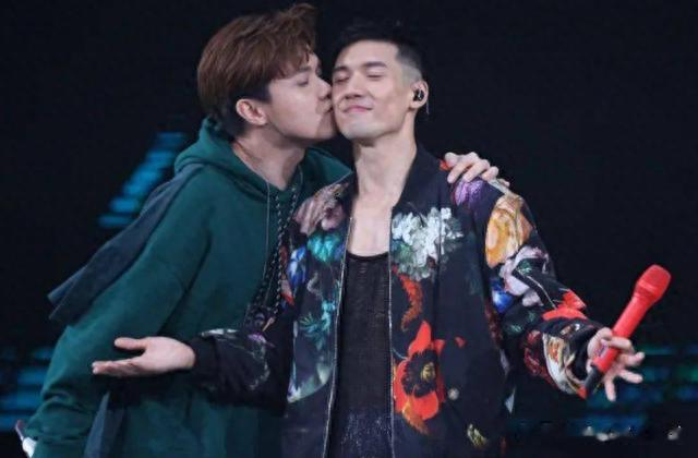 关智斌张敬轩恋情?罗云熙嫌弃陈飞宇?陈妍希内耗陈晓?