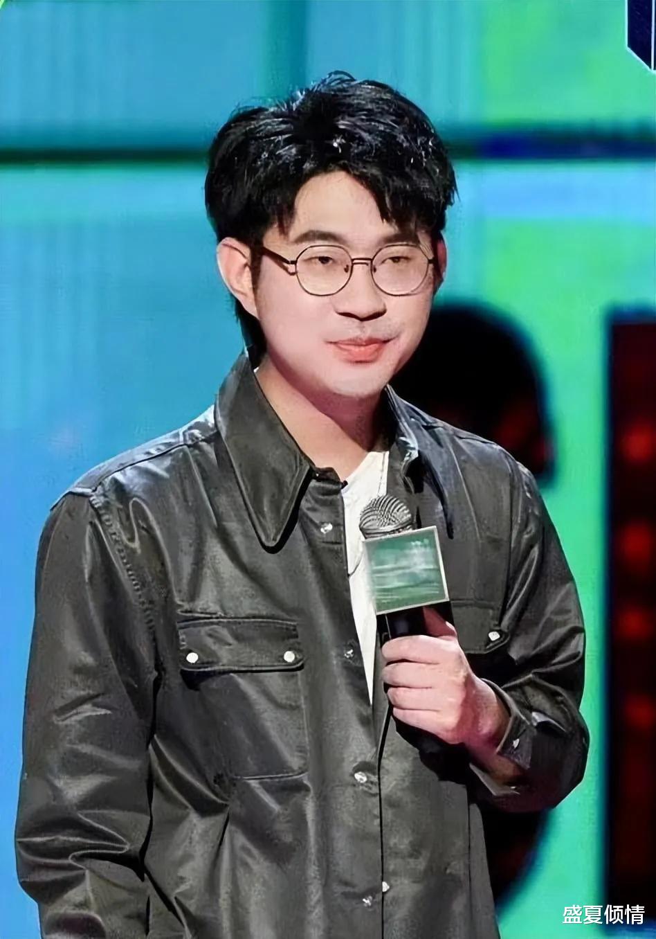 |官方已道歉！脱口秀演员李昊石演出引争议，他说的啥会引起公愤？