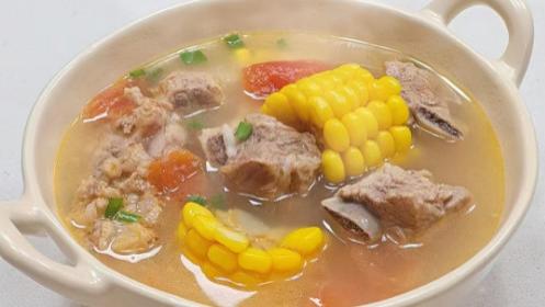 番茄|“深秋一碗汤，冬天不用慌”，多给家人喝这汤，补足营养迎接冬天