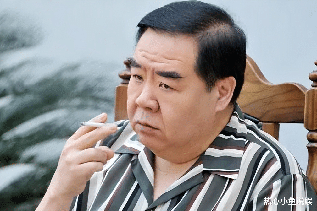 刘德华父亲丧礼：吴君如郑则仕等大佬到场吊唁，11岁女儿颜值抢镜