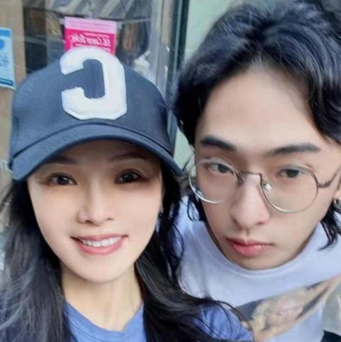 伊能静|星二代哈利,伊能静的儿子,近期公布了自己的女朋友。