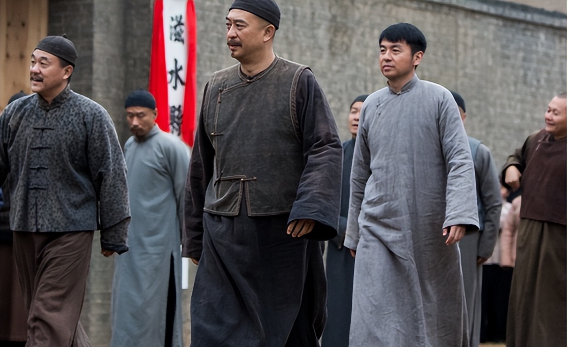 |央视八套开播!又一部都市大剧来袭,国家一级演员作配,全员王炸