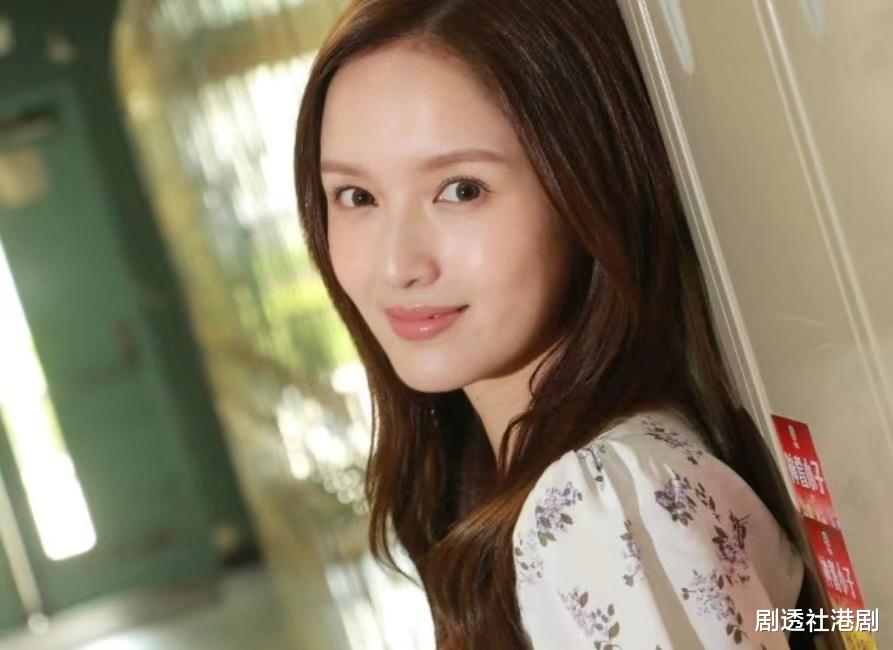 有个性!TVB小花新剧拒与对手加吻戏,直认看回放都恶心:会好想呕