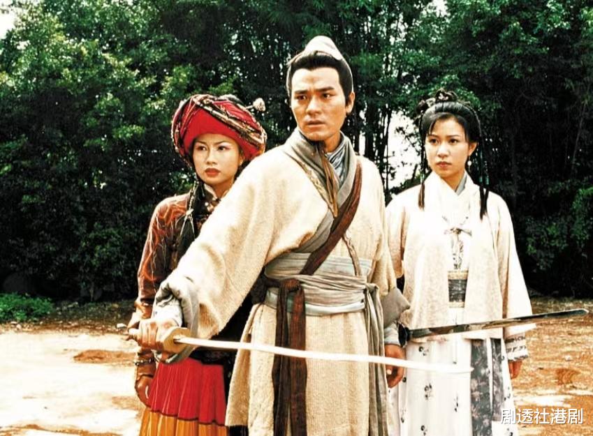 近况暴瘦!港知名男星惊现双颊凹陷,更出现头大身小奇怪比例