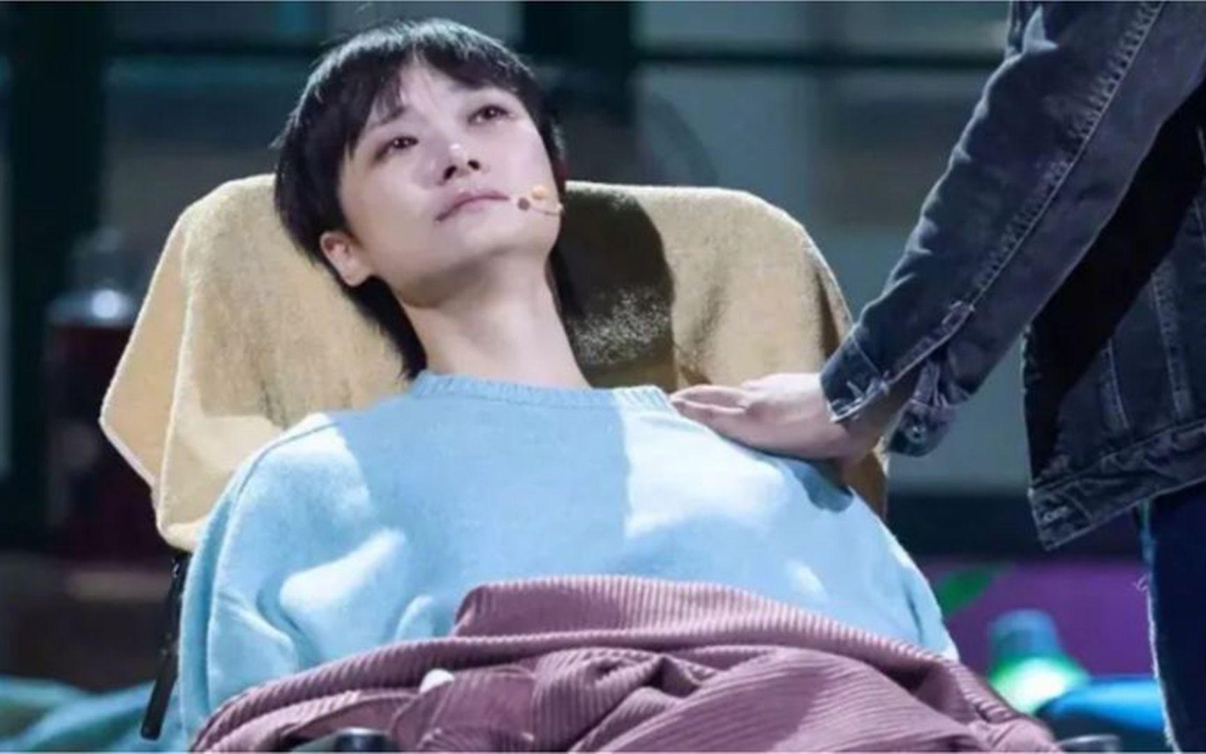 何洁|7位超女现状:李宇春患病,何洁卑微求上浪姐,还有一位被骗6亿!