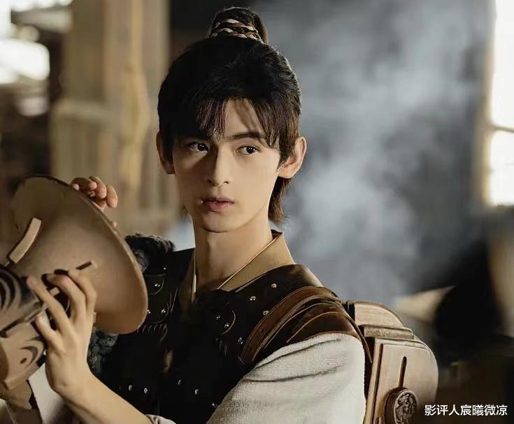 远看像张国荣,近看像胡歌,《祈今朝》27岁的他出场让人惊喜