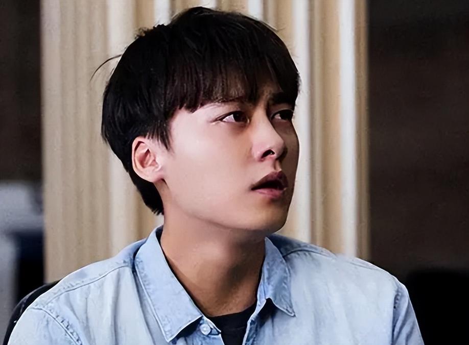 “封杀”不到1年，再看李易峰现在的处境，很可恨，但也很可悲！