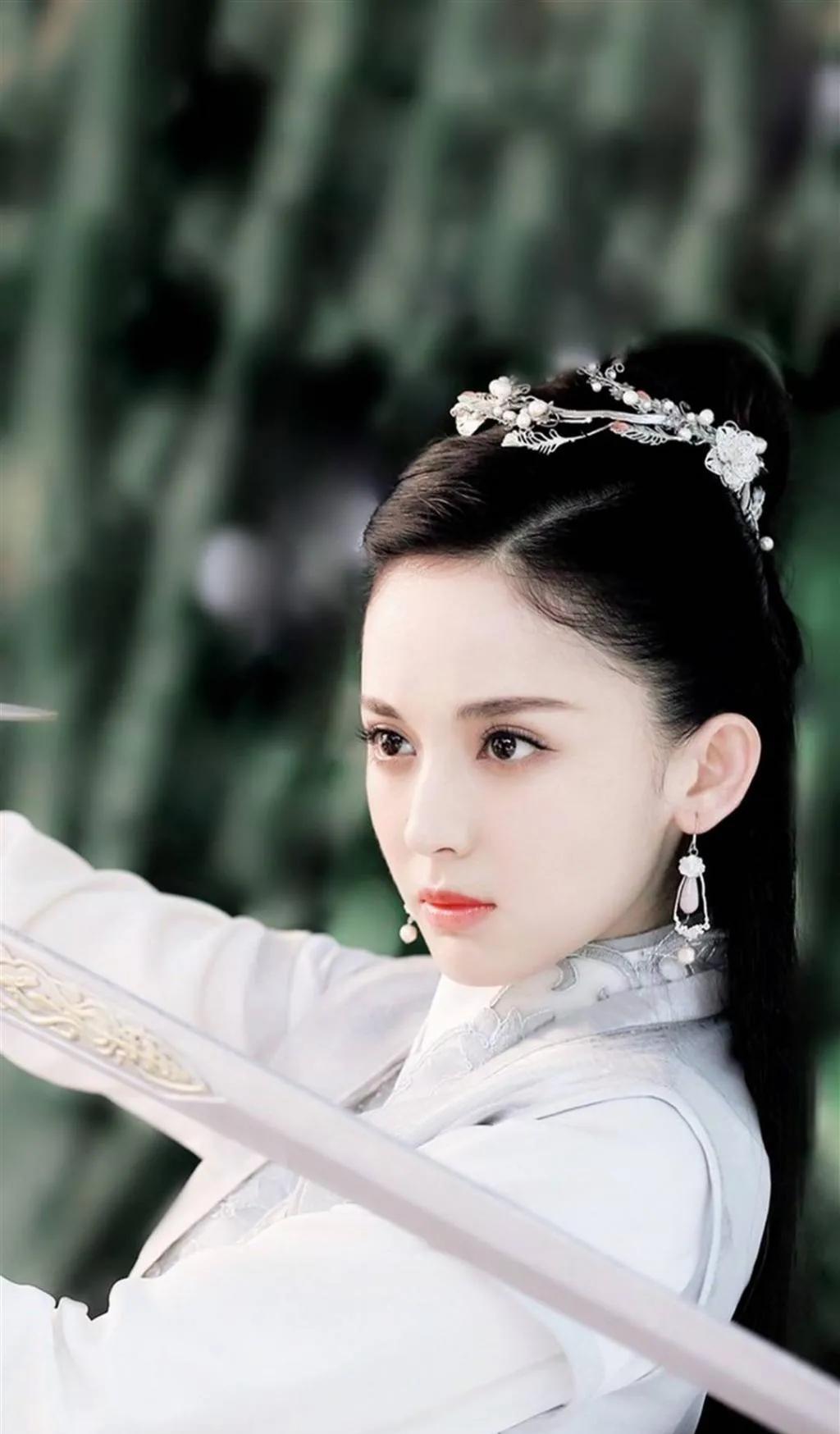 这次轮到《封神》导演翻车了,人类哺乳器官一出,观众直呼辣眼睛!