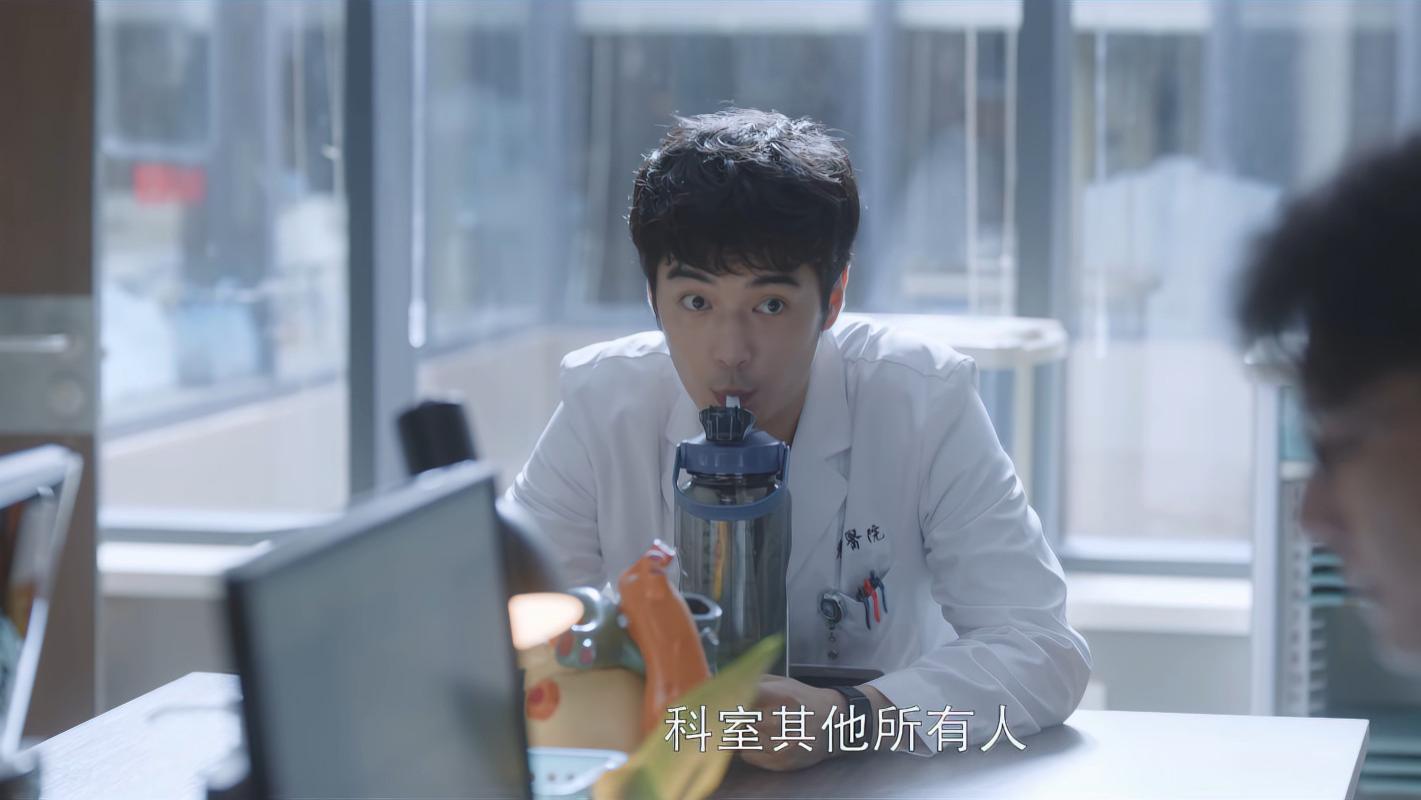 央视《问心》告诉我们：当配角太惊艳时，男主可以去打酱油了