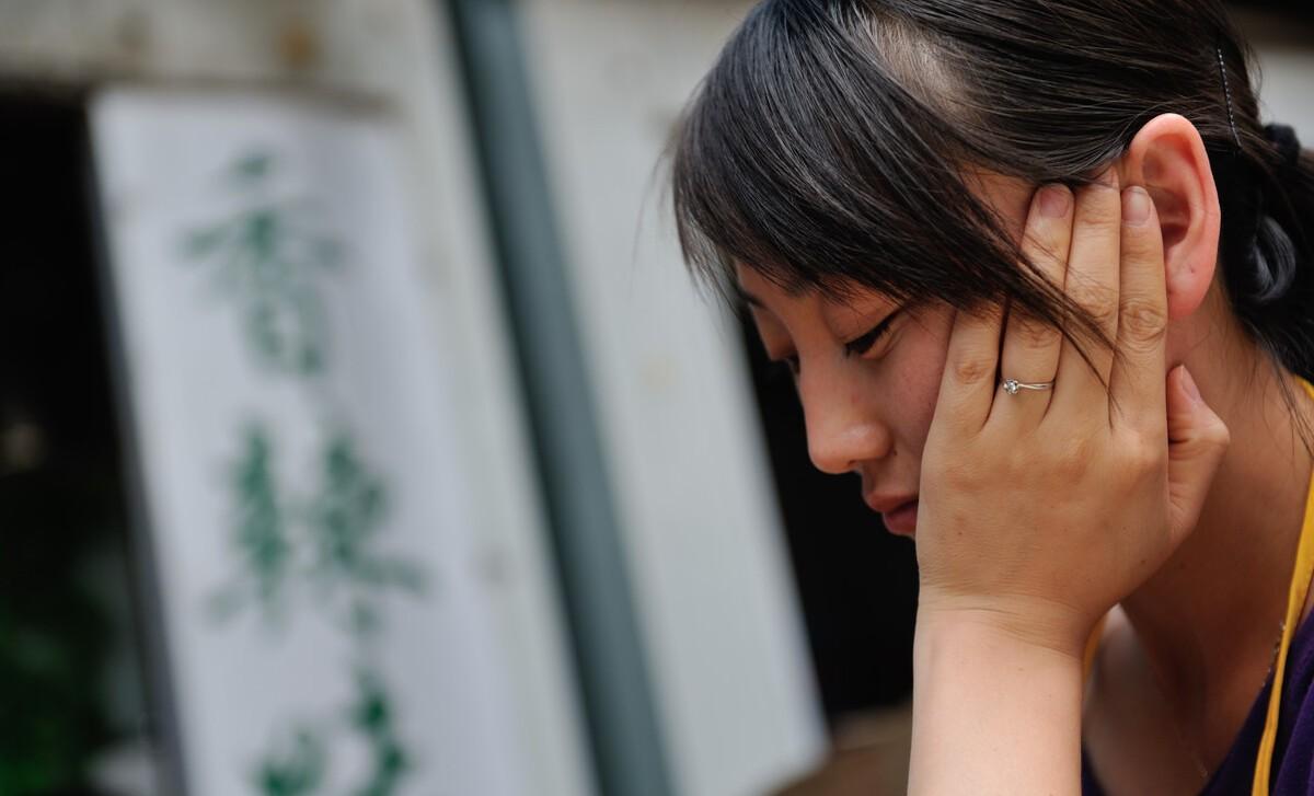 足浴|一位儿媳的哭诉：让51岁已退休的婆婆再去工作，我这么做有错吗？