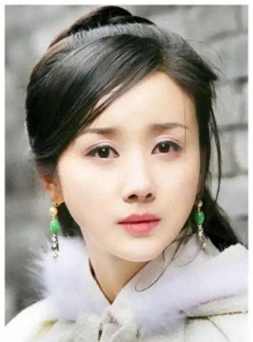 孙菲菲事件升级,曝《神雕侠侣》刘亦菲带资进组,抢走她的“小龙女”