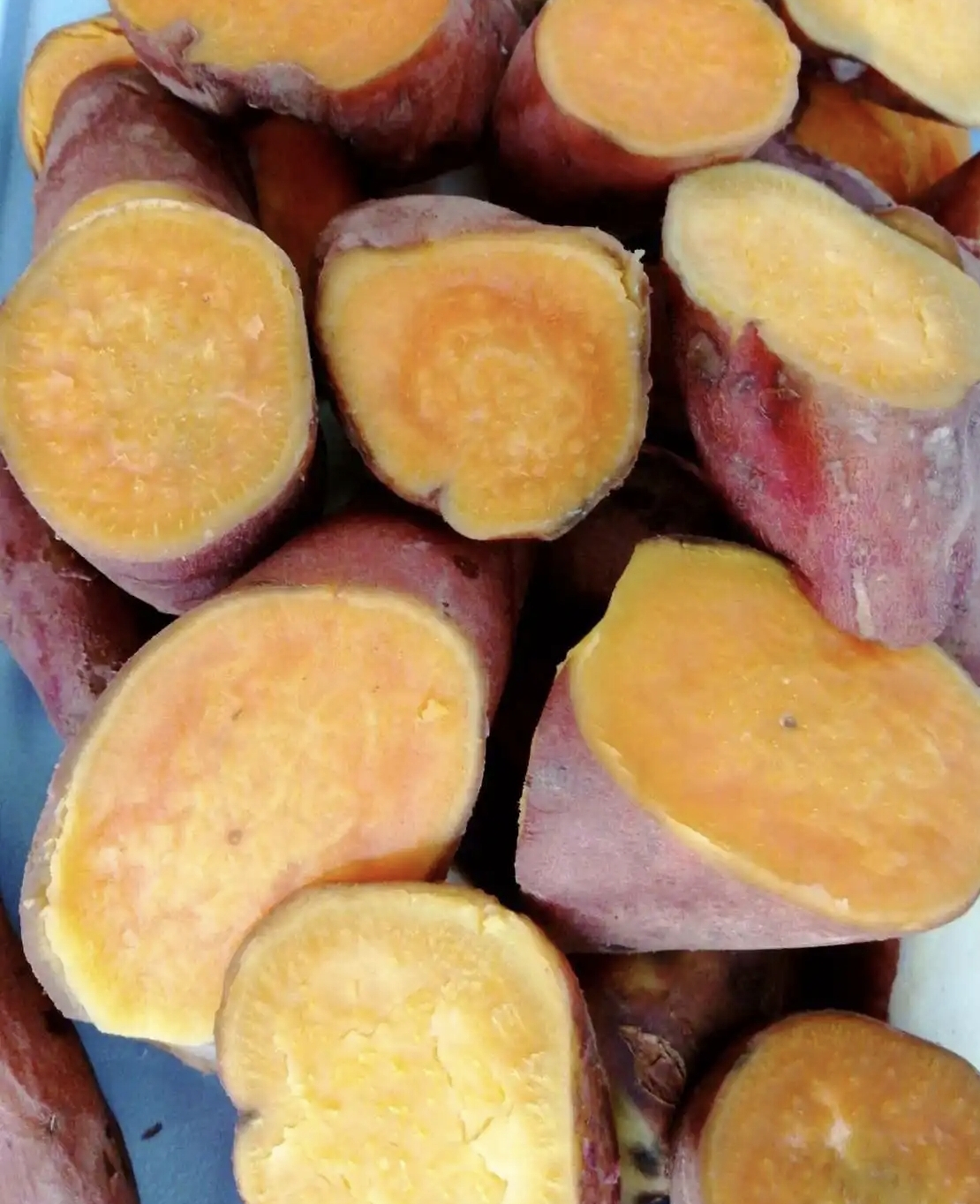 红薯|蒸红薯用上我这个小技巧，不仅又香又甜吃起来软软糯糯