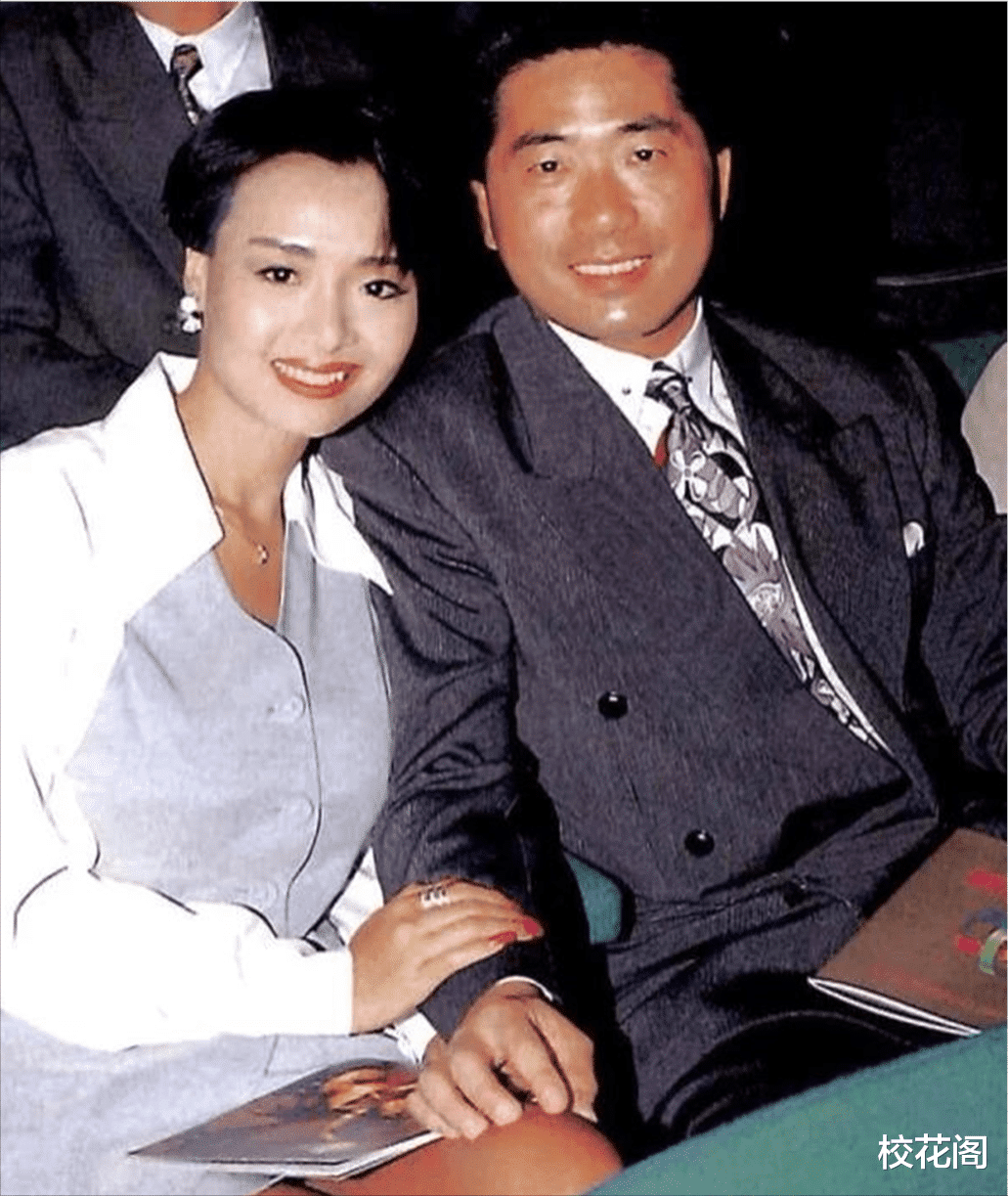 57岁叶子楣复出！和男友未婚没有遗产，粉丝合影要红包