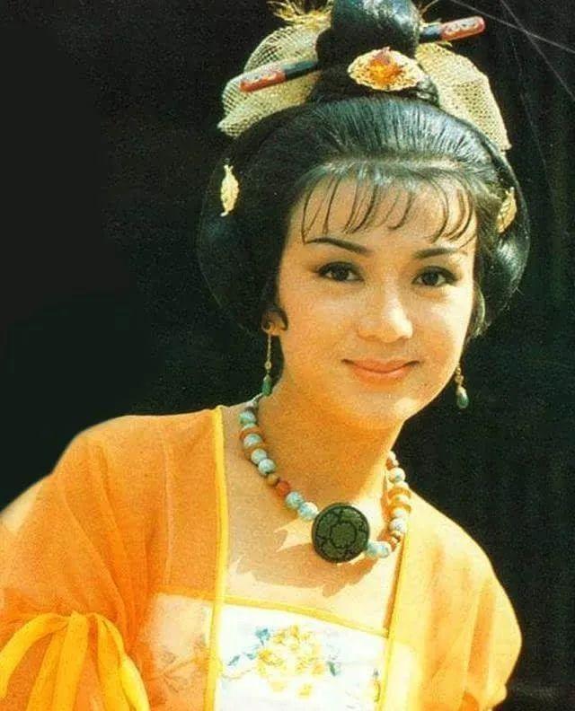 69岁香港「天才童星」被父母当摇钱树 两婚两离晚年独居异国