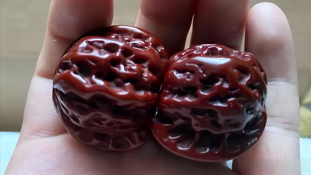 钱币|自己盘玩最久的文玩核桃是什么样子!