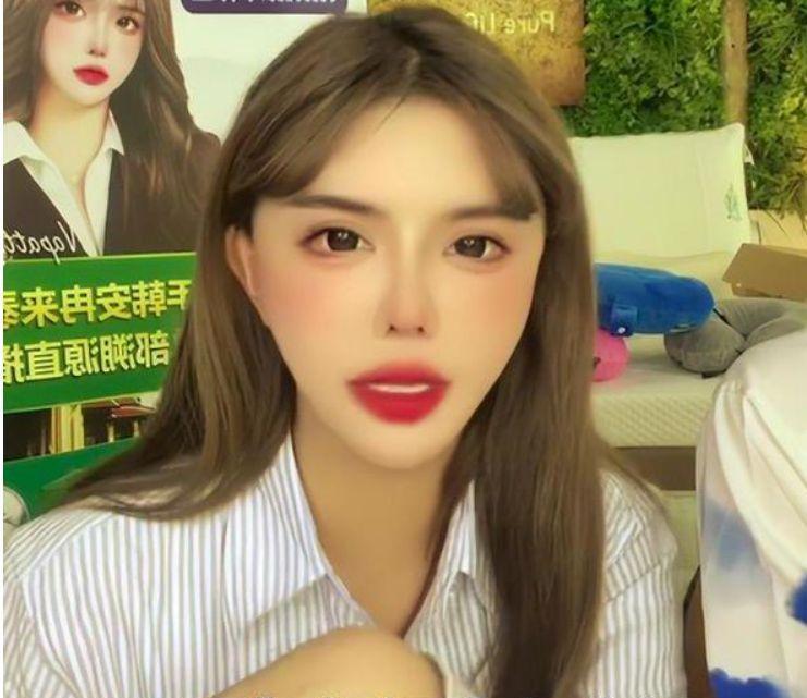 韩安冉|韩安冉带女儿外出烧烤，4岁小猪妹模样大变，蹲地上逗狗显邋遢