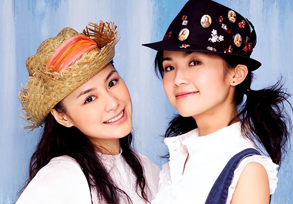 阿娇|回顾:阿娇前夫赖弘国紧搂现任妻子, 身材吸睛