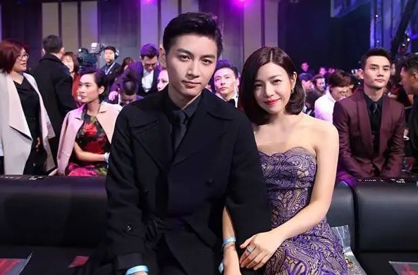 何超云|陈妍希带儿子看《流浪地球2》,小星星声音软萌,长相酷似王俊凯