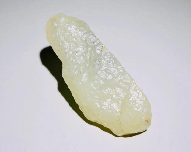 |持证上岗的和田玉!数量众多的白玉应该如何区分?