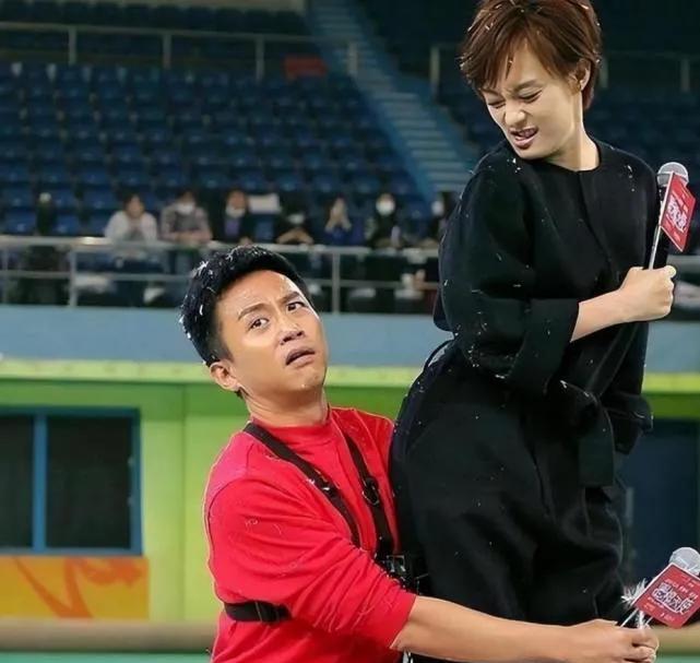 邓超|曝邓超与孙俪假离婚!因《乒乓》或亏3亿,防止个人资产被抵债