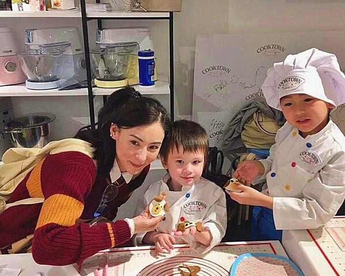 张柏芝11年后首次谈及谢霆锋,对他的称呼十分得体,终于释怀