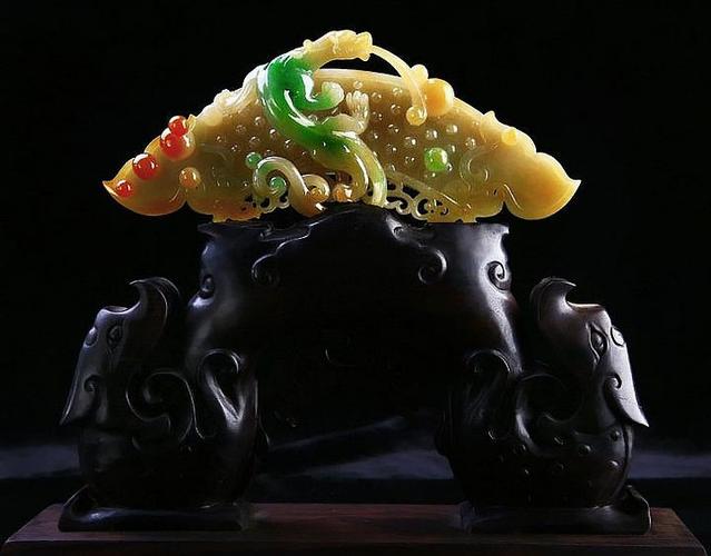翡翠工艺的魔力:如何赋予宝石以生命与灵魂
