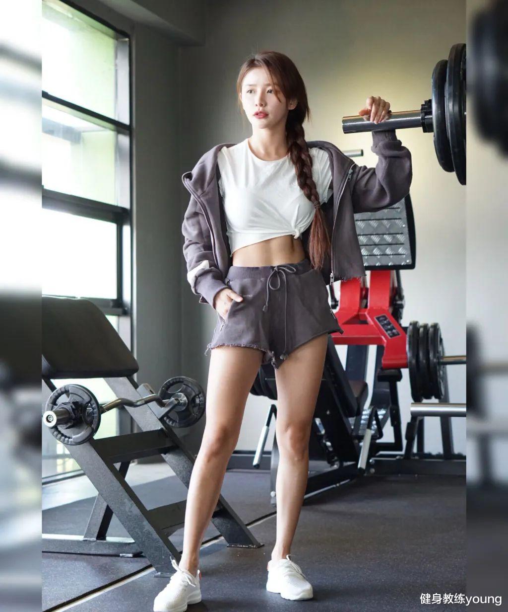 突然发现身边很瘦的女生，都有这几个共性