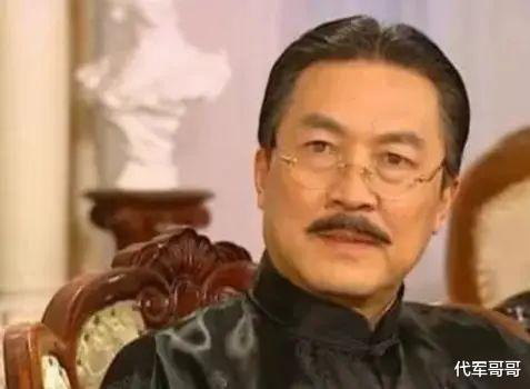 原来他已去世10年了,对患癌妻子不离不弃,遗孀的选择让人泪目