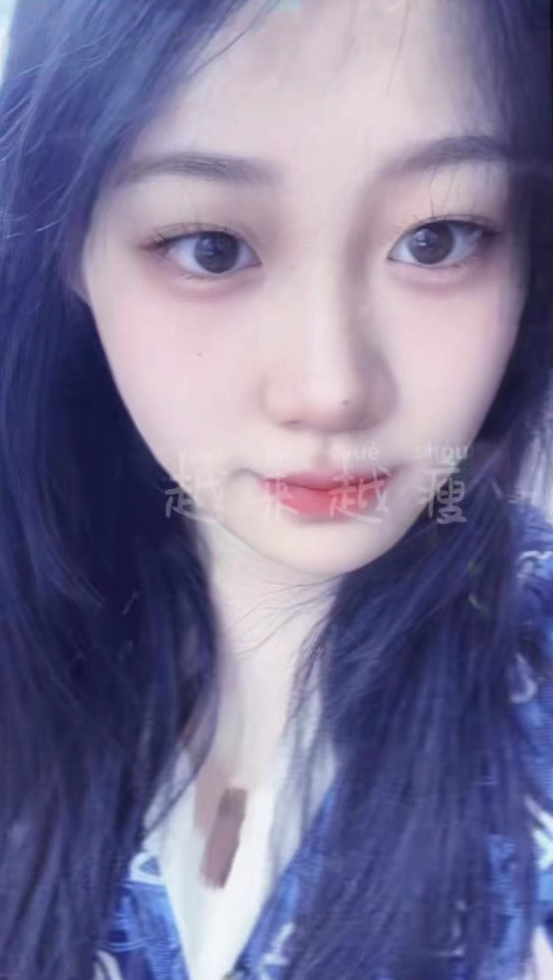 林志玲|何静为娃高考助威！18岁女儿身材高挑颜值似妈，母女相依为命15年