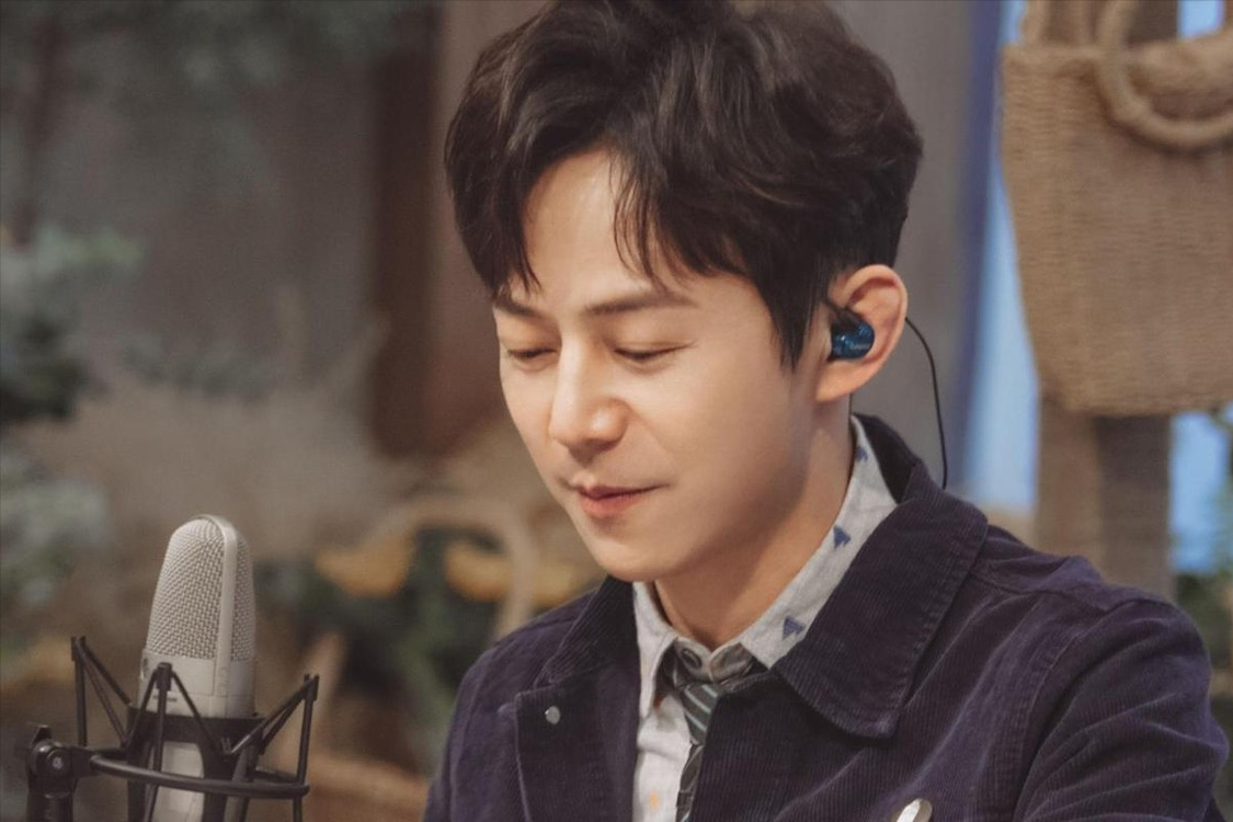 何炅|人未走茶已涼！何炅的“困难”，揭开娱乐圈\欺红踩黑\的 遮羞布