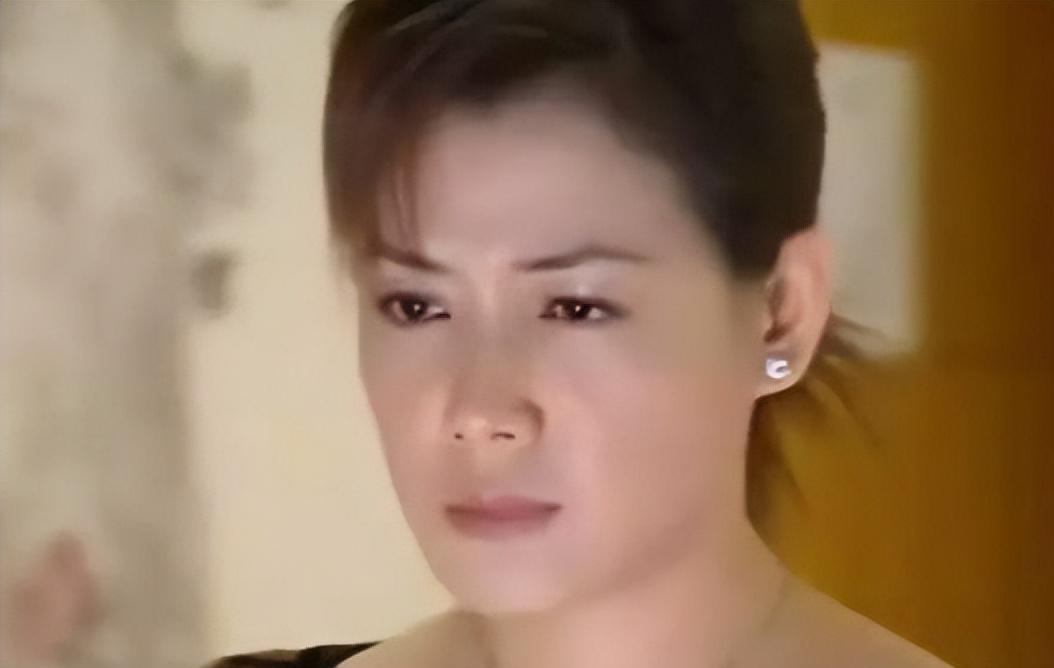 拍戏26年劳累过度身亡，过亿资产被4个弟妹榨干，自愿捐器官救了8人