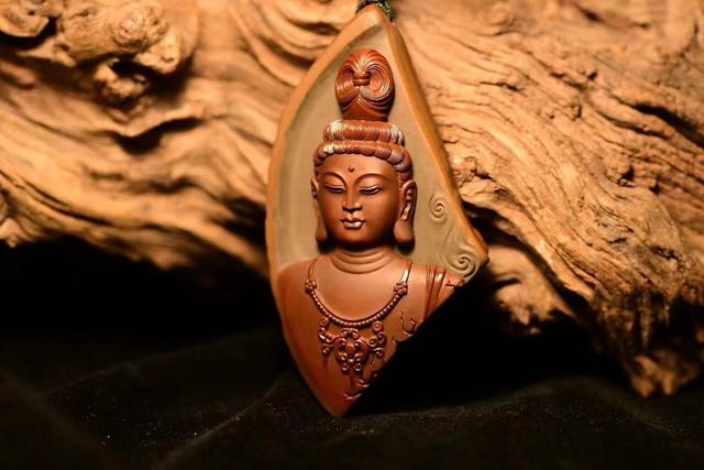 雕刻|买玉石你会更在乎工还是料？听听雕刻的建议