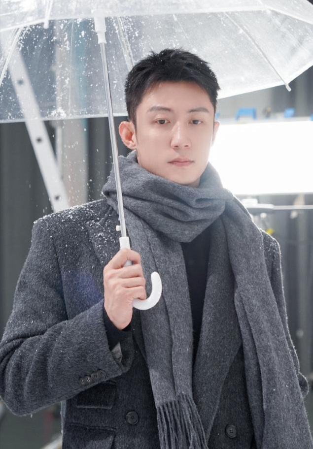 黄景瑜前妻再曝猛料!内幕足以让黄景瑜下岗,迪丽热巴又怎么办?