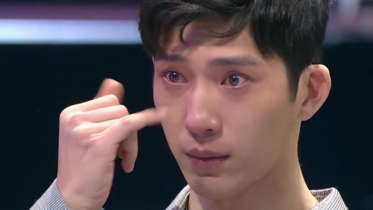 井柏然|演员井柏然: 出生28天被弃, 奶奶捡废品将他养大, 爆红后父母来认亲