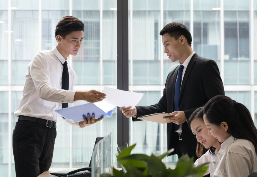 劳务派遣预计9月发布新政,体制内迎来冲击,拿到铁饭碗不再是梦