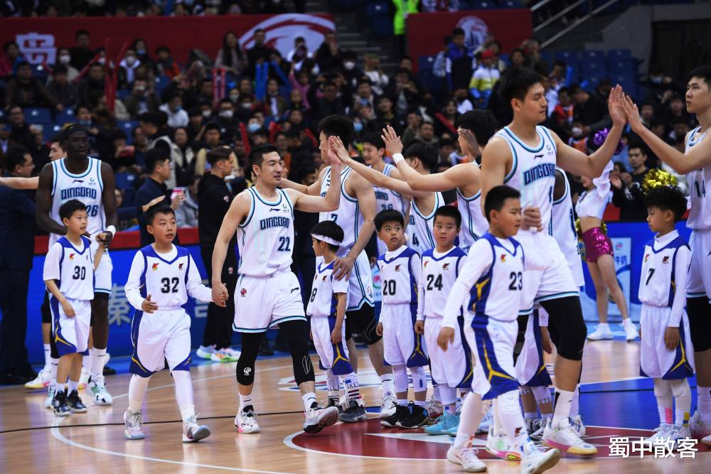 NBA|叫骂起哄此起彼伏,频上热搜氛围火爆!球迷成联赛最后的救命稻草