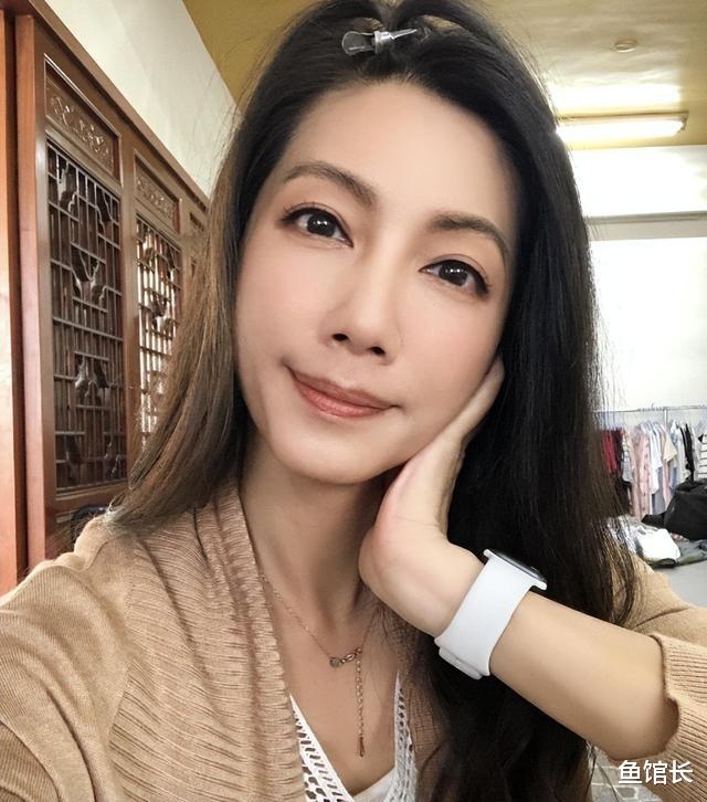 娱乐圈中最美女海王：换14个男友，不畏惧流言，今45岁无人敢娶