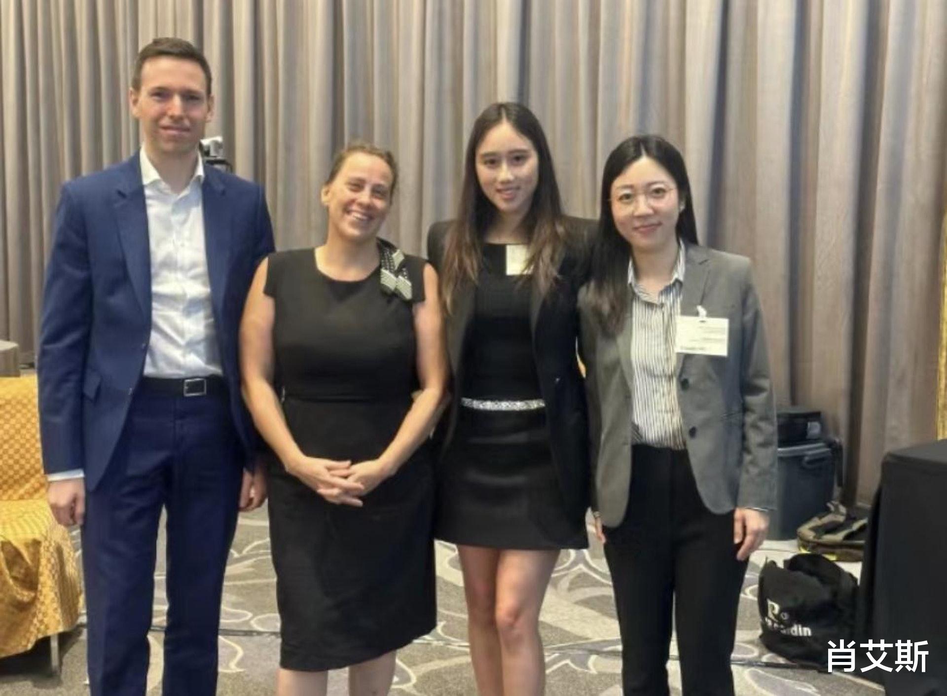 读女校遭棒打鸳鸯,与华为千金组闺蜜团,何超欣才是四房的王牌?