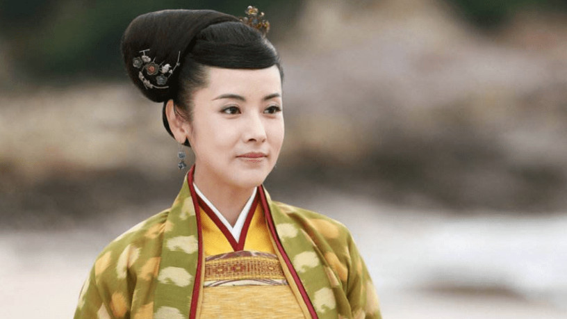 41岁结婚生子，44岁与田亮对簿公堂离婚，被骂同性恋她过得还好吗