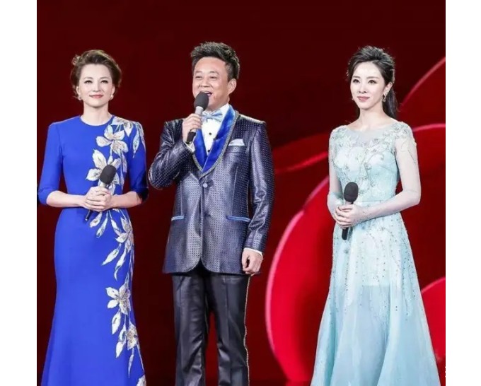 张继科|什么风格的女主持人更合适春晚的舞台?