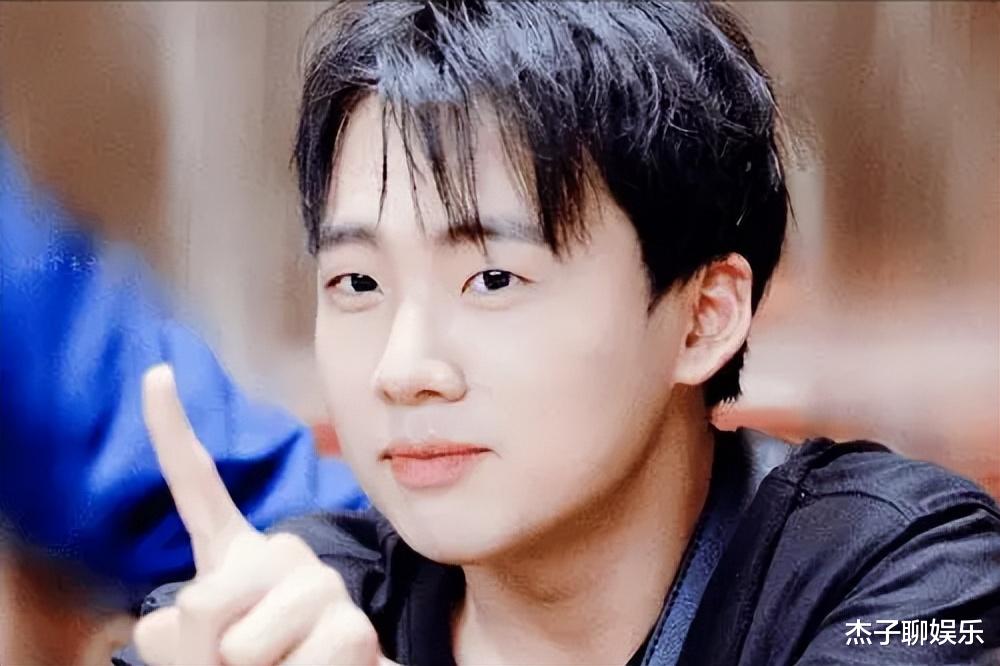 素素|央视这次挖到宝了!郭麒麟金晨破圈互动,实习菜鸟逆风翻盘