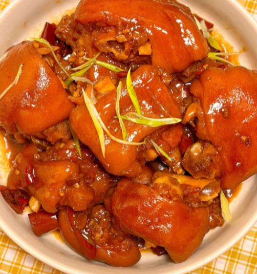 猪蹄|买猪蹄时,要分清“前蹄”和“后蹄”,口感差别大,买错不好吃