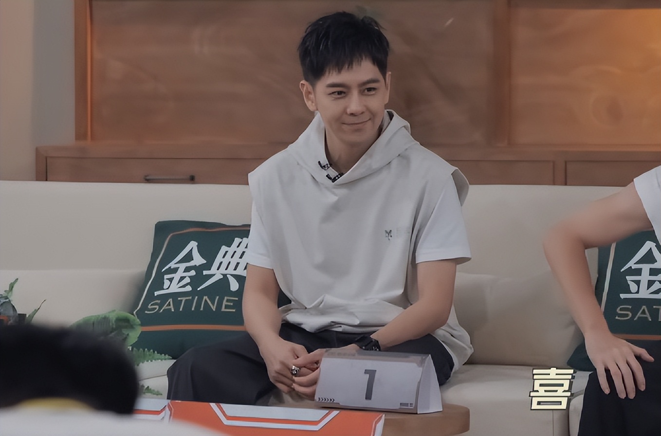 还没翻红就翻车了,这3位“哥哥”证明,有的男星不火是有原因的