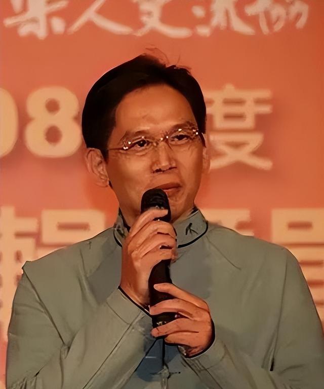 压制李宗盛、周华健多年，现今唯一“三金歌王”，为何内地无人知