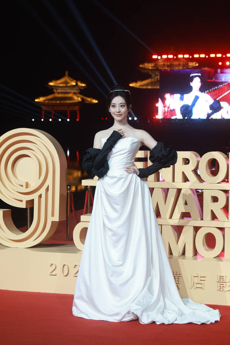 冯小刚 任达华众多明星齐聚第九届“文荣奖”颁奖典礼